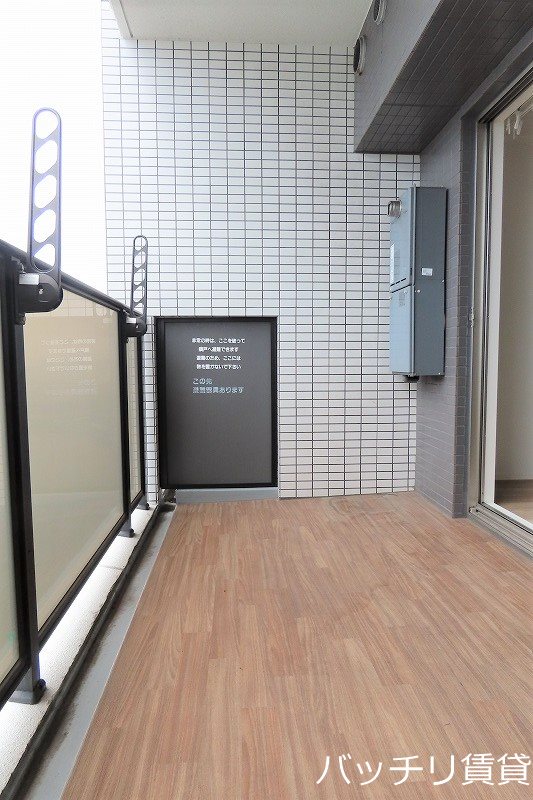 バルコニー　※同型タイプ写真の為、現状優先。