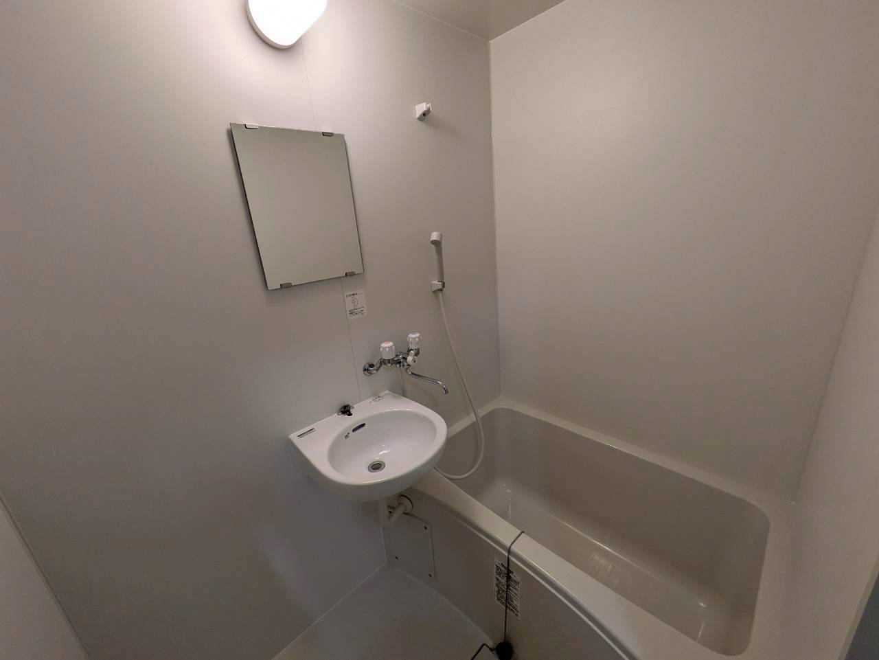 バス・シャワールーム　2026年4月撮影※現況を優先いたします。