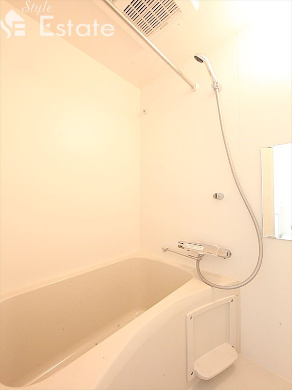 バス・シャワールーム　バスルーム