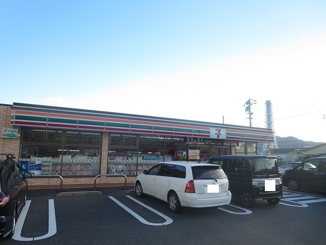 コンビニ　セブンイレブン柳井港前店（コンビニ）まで750m