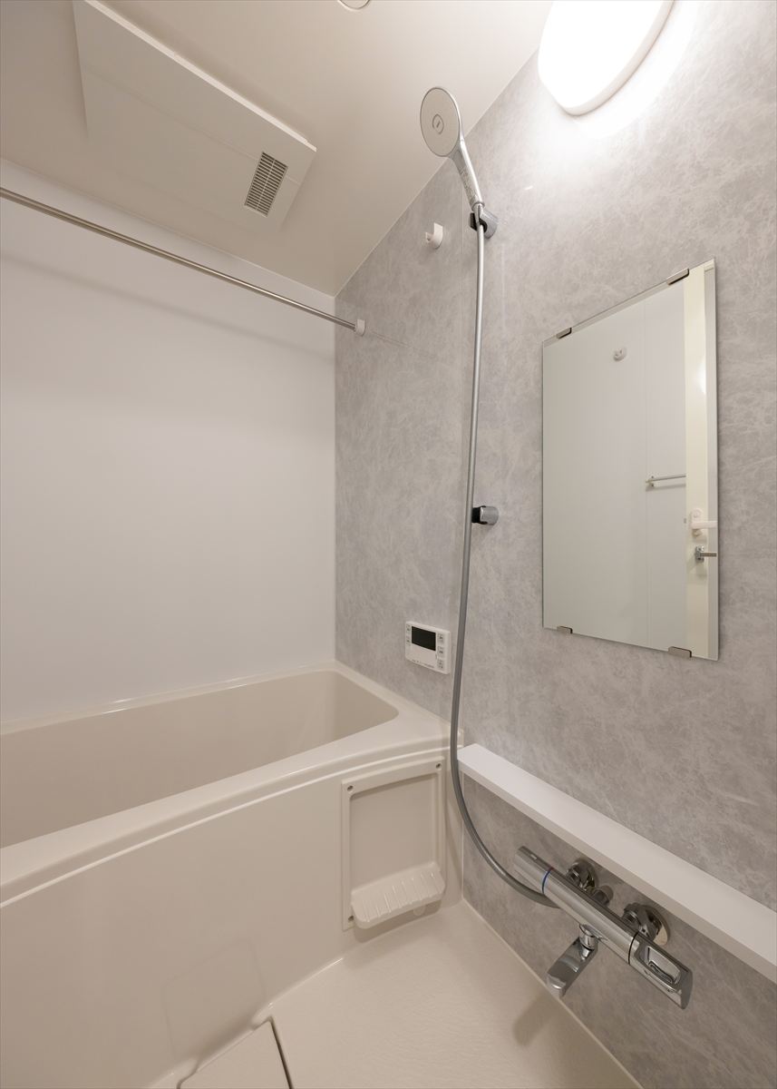 バス・シャワールーム　ゆったり過ごせるお風呂です