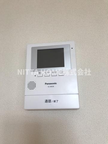セキュリティ　一人暮らしにも安心のモニタ付きインターホン◎