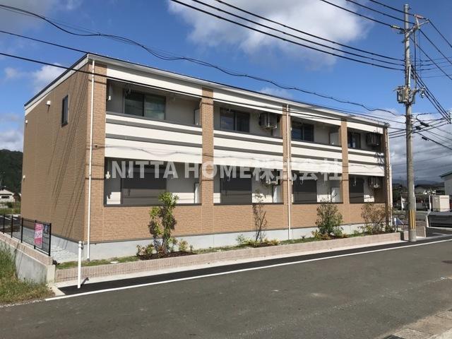 建物外観　駅から徒歩５分の立地です♪