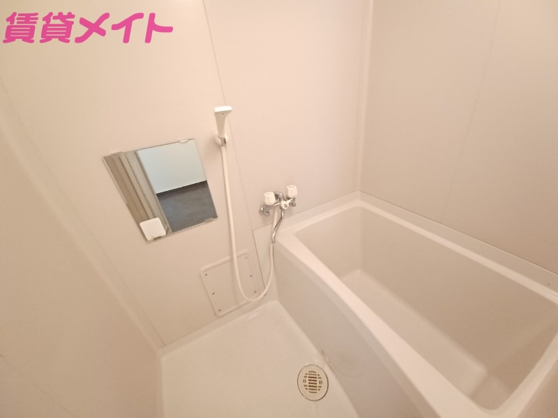バス・シャワールーム　同型参考写真