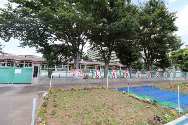 幼稚園・保育園　塩浜幼稚園（幼稚園・保育園）まで2428m