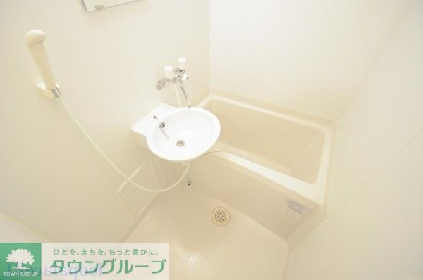 バス・シャワールーム　※同タイプ代表写真となり設備仕様は一部異なる場合があります。