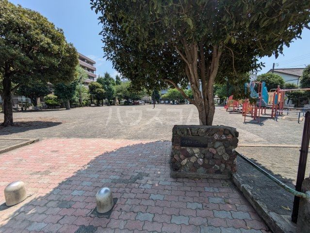 公園　伊勢町第二児童公園（公園）まで3057m