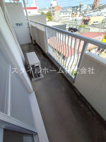 バルコニー　別部屋写真です。