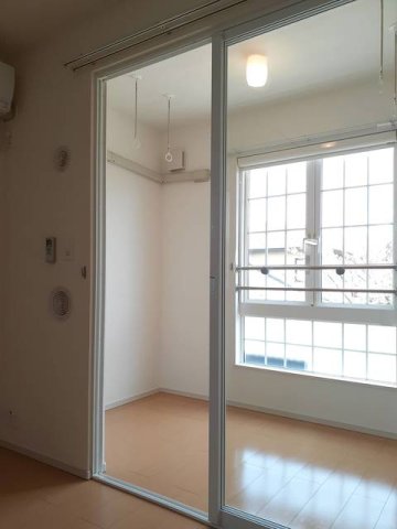 その他部屋・スペース　サンルーム。雨の日や冬でも安心して洗濯物が干せます！