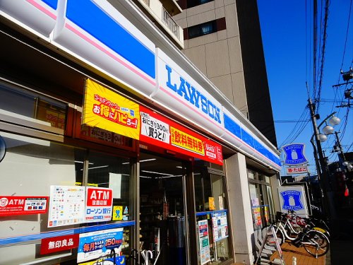 コンビニ　ローソン明大前店（コンビニ）まで96m