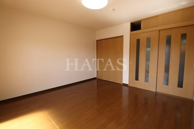 居室・リビング　同物件別部屋です。