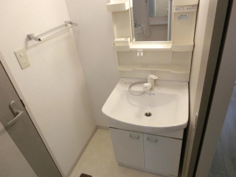 洗面設備　同タイプの写真です。