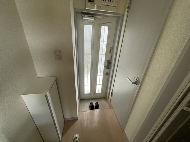 玄関　別部屋参考写真です