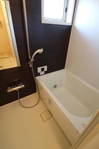 バス・シャワールーム　※他部屋参考写真