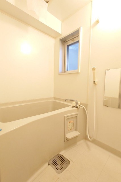 バス・シャワールーム　※別室参考写真、現況優先。