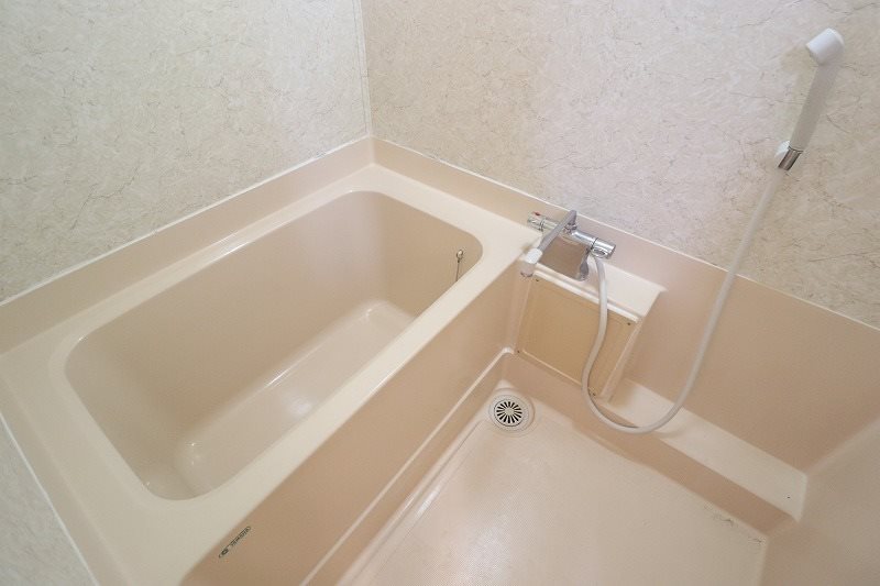 バス・シャワールーム　別部屋写真使用
