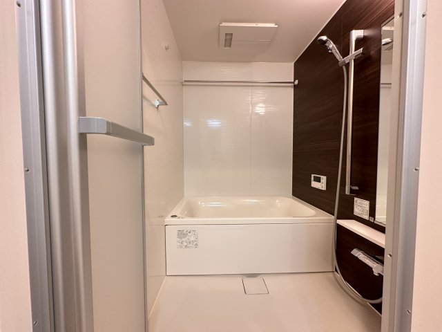 バス・シャワールーム　同一タイプです。