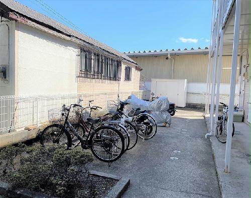 その他共有部分　駐輪場完備