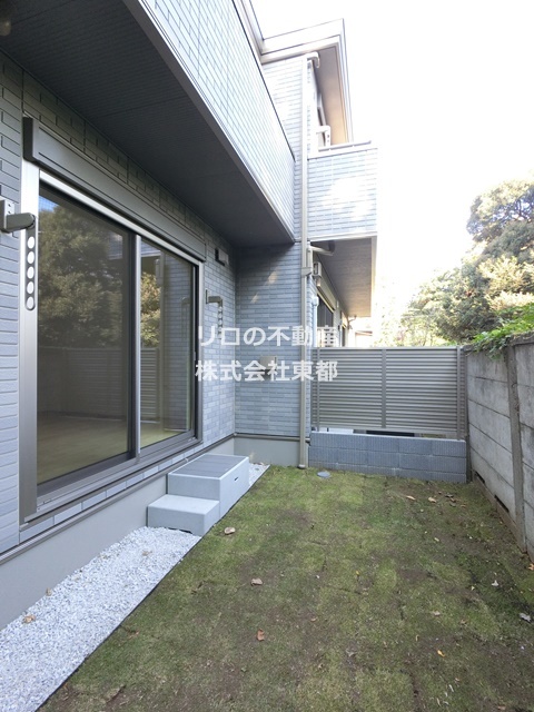 庭　ひろびろ専用テラス付きで快適！