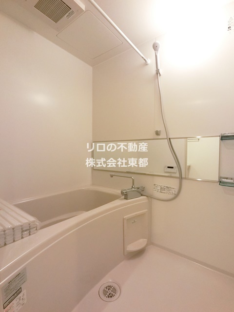 バス・シャワールーム　追い焚き機能・浴室乾燥機付きバスルーム♪