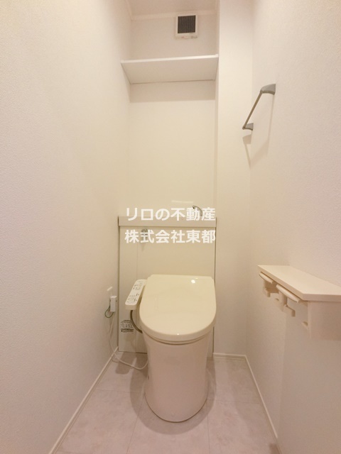 トイレ　温水洗浄便座でいつでも快適に♪