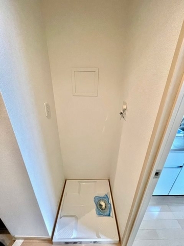 その他設備　★洗濯機置き場は玄関横に設置されています