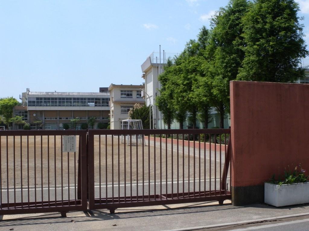 小学校　川口市立芝西小学校（小学校）まで229m