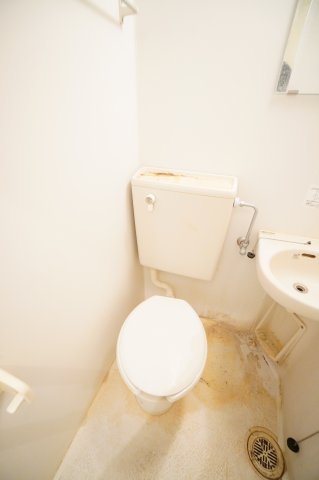 トイレ　※同物件・同タイプの写真です。