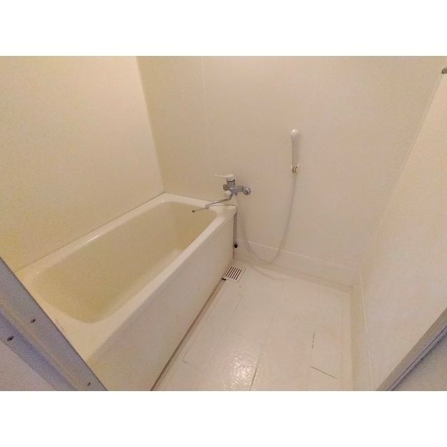 バス・シャワールーム　きれいなお風呂です