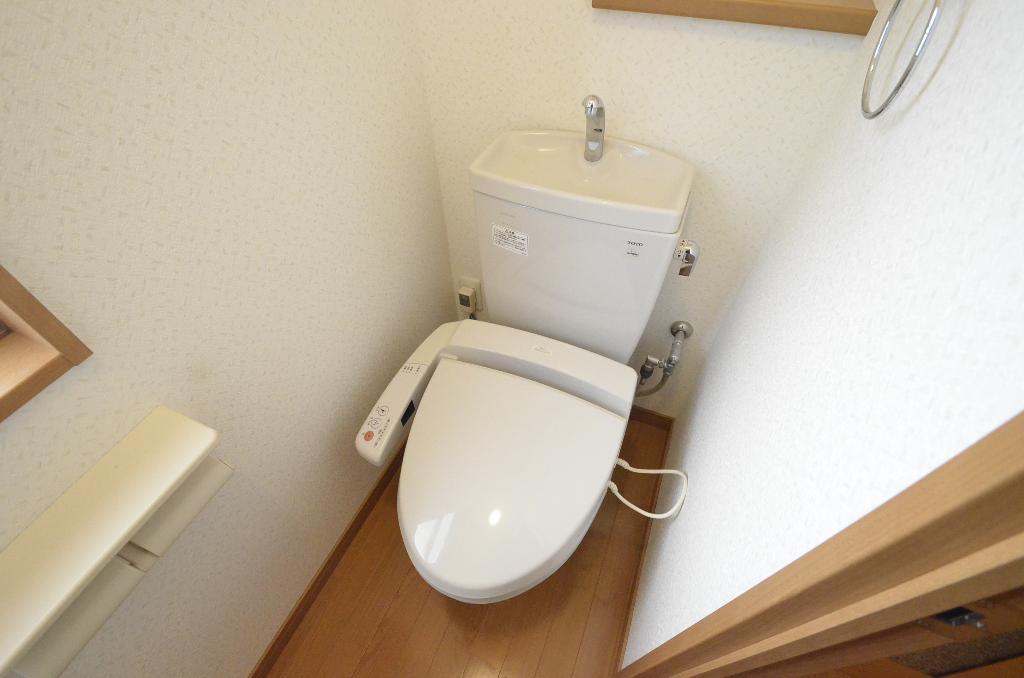 トイレ　シャワー付トイレ