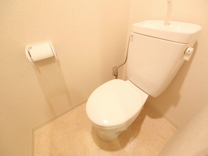 トイレ　バス・トイレ別　温水洗浄暖房便座取り付け可