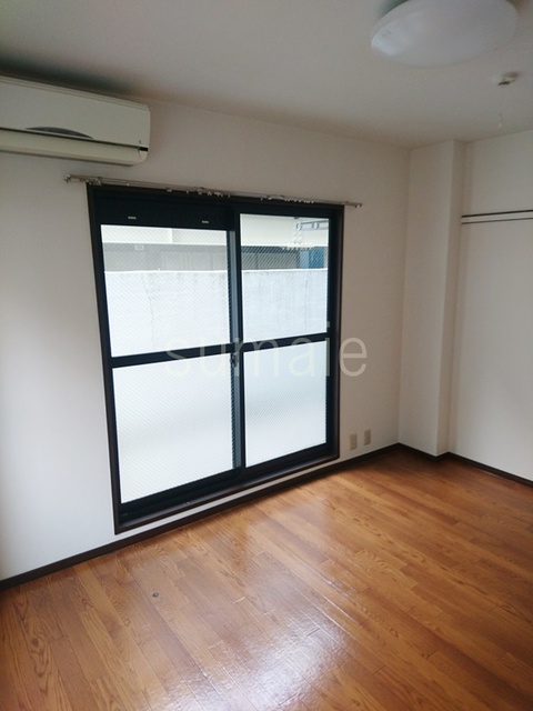 居室・リビング　明るいお部屋です！