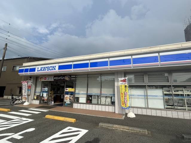 コンビニ　ローソン二日市中央店（コンビニ）まで233m