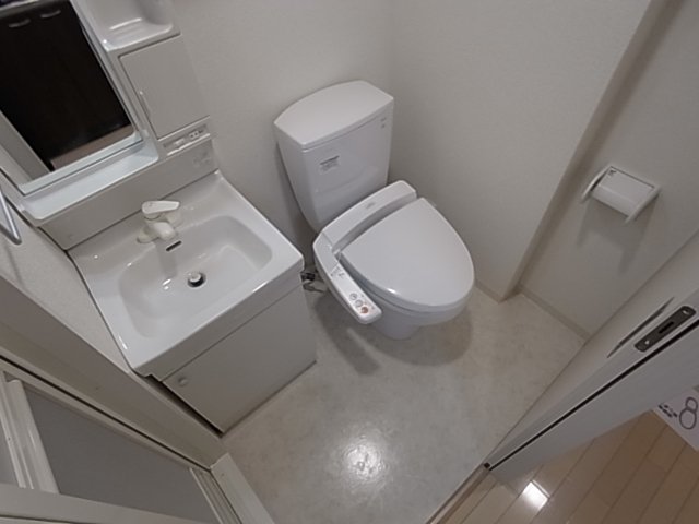 トイレ　ウォシュレット付