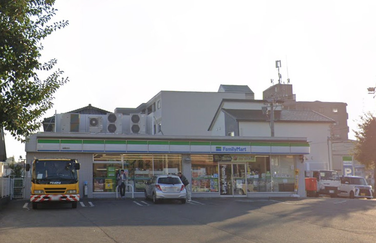 コンビニ　ファミリーマート 緑敷田店（コンビニ）まで557m