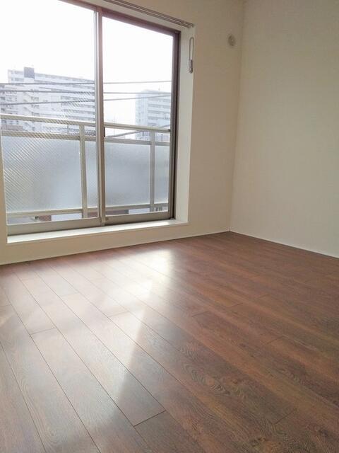バルコニー　?