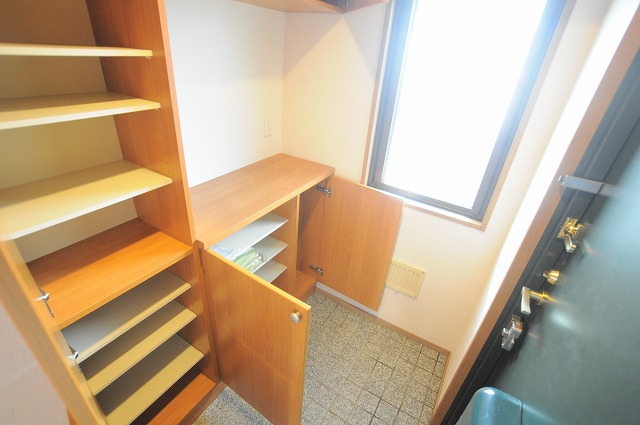 玄関　※別部屋参考