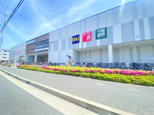 スーパー　イオン藤井寺ショッピングセンター（スーパー）まで821m