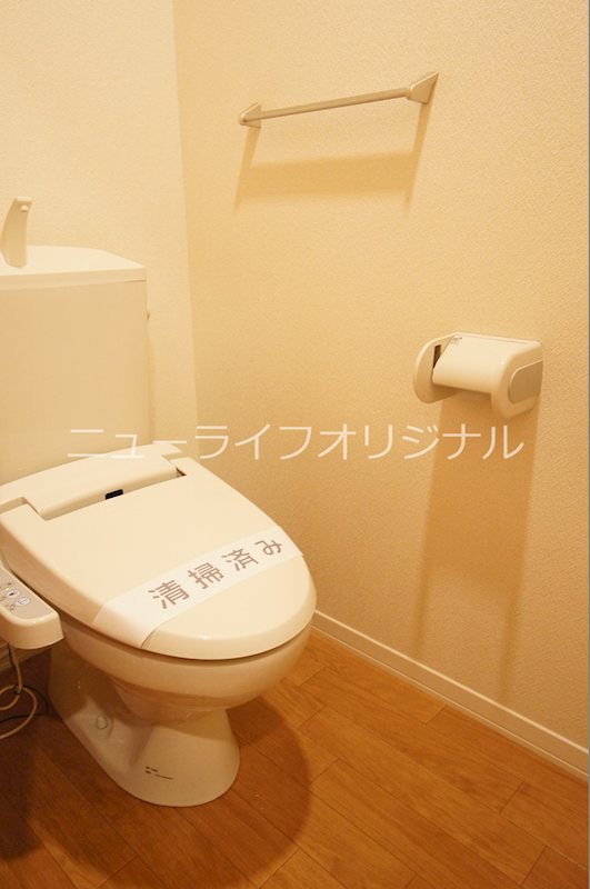 トイレ　毎日使うものだから、人に優しく清潔な温水洗浄機能付きトイレ