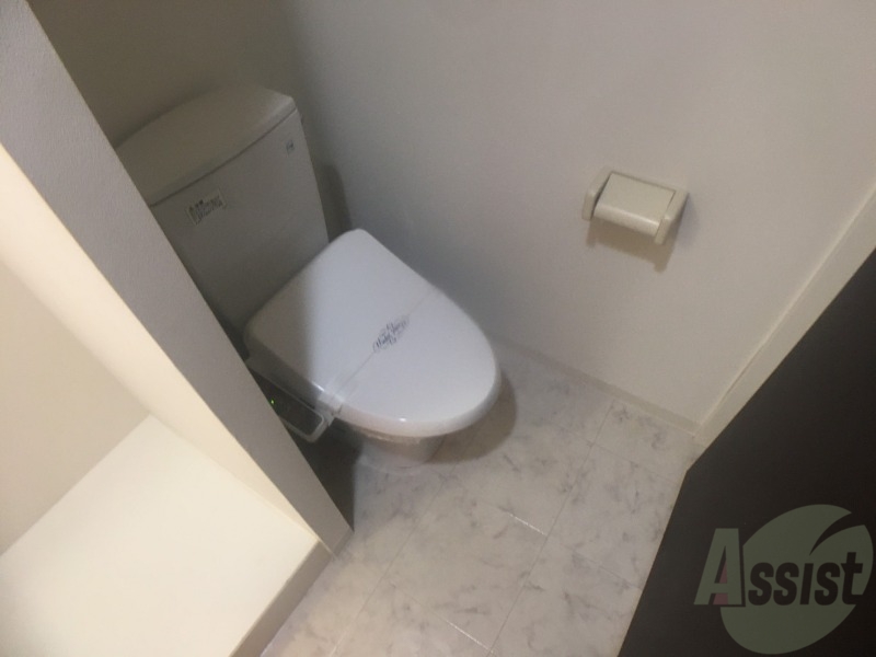 トイレ　トイレです。ウォシュレット付を探している方、おすすめです。