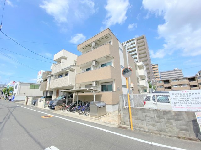 建物外観　綺麗な外観の素敵なお部屋があなたを待っています。