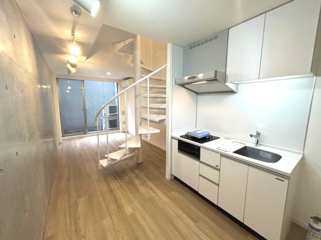 居室・リビング　※別部屋参考写真