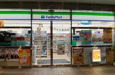 コンビニ　ファミリーマート アルカセントラルビル店（コンビニ）まで246m