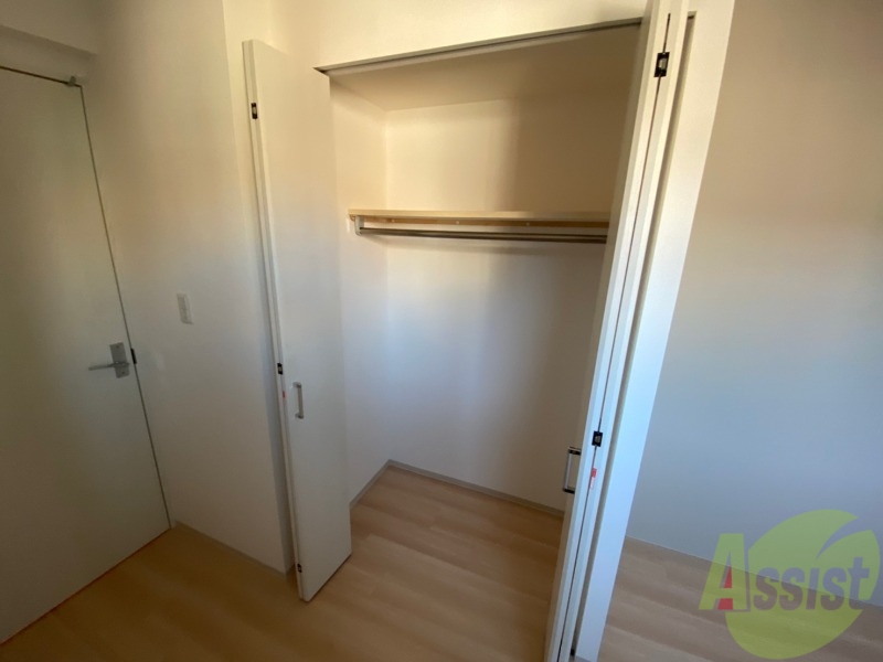 収納　寝室の収納です。部屋がすっきり片付きます。