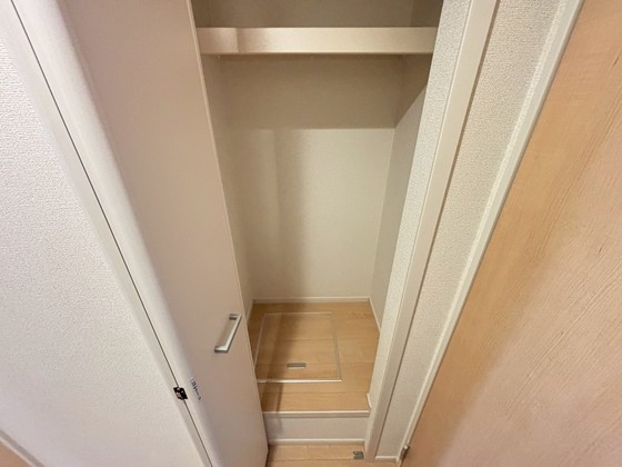 収納　※別部屋の写真です