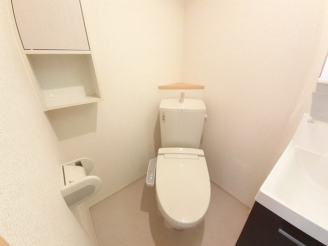 トイレ　ゆったりとした空間のトイレです