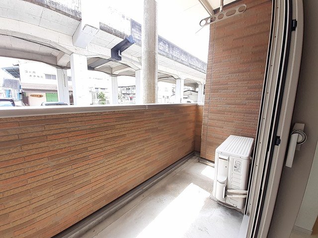バルコニー　広々としたバルコニーです
