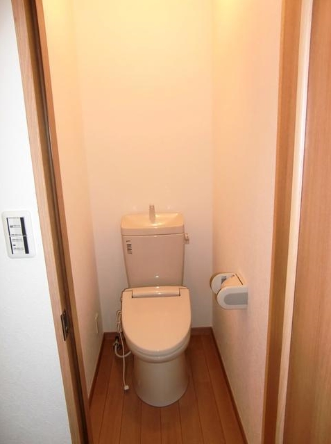 トイレ　別部屋参考写真