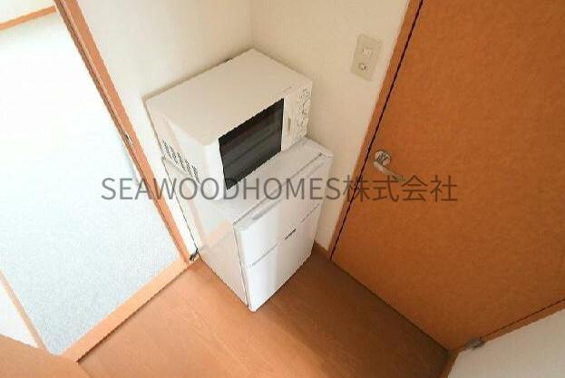 キッチン　※同タイプの部屋の写真です。現況優先。