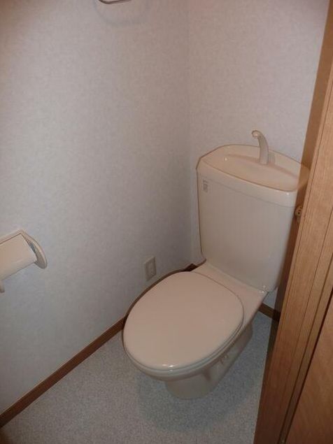 トイレ　別部屋の写真です
